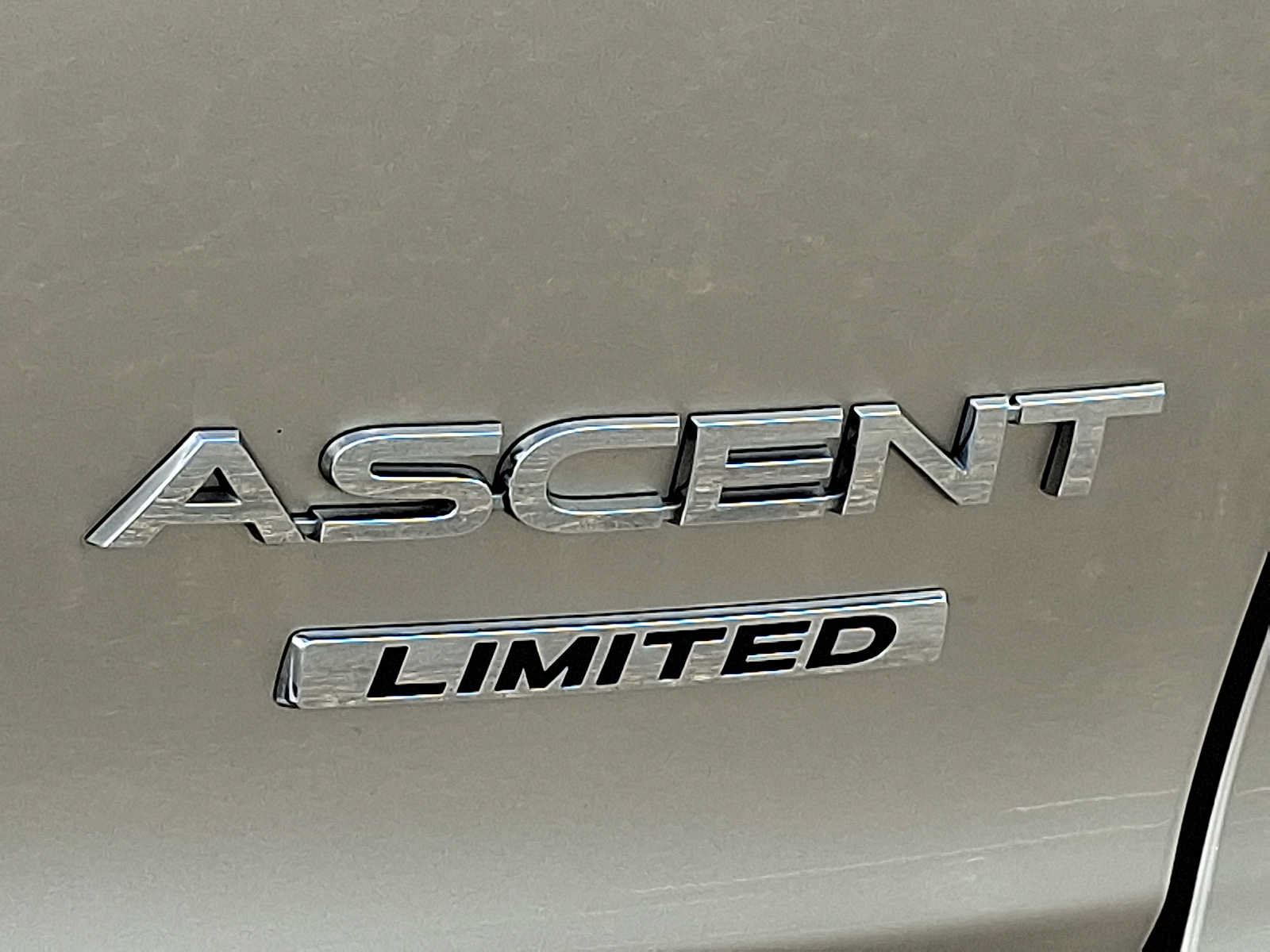 Used 2020 Subaru Ascent Limited w/ Technology Package AWD/4WD image 32