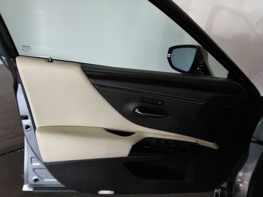 Used 2022 Lexus ES 350 w/ Premium Package image 32