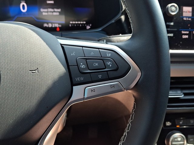 Certified 2024 Volkswagen Taos SE AWD/4WD image 26