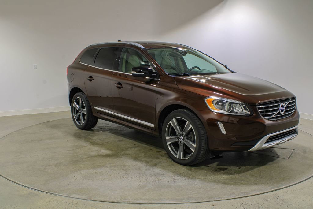 Used 2017 Volvo XC60 T6 Dynamic w/ Climate Package image 7