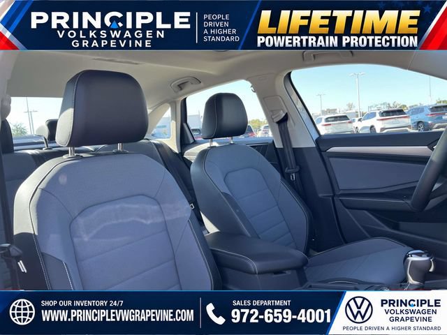 New 2026 Volkswagen Jetta SE FWD image 25