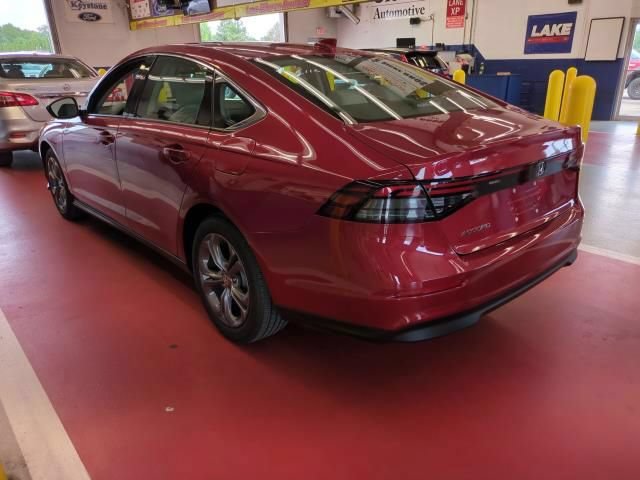 Used 2024 Honda Accord EX image 7