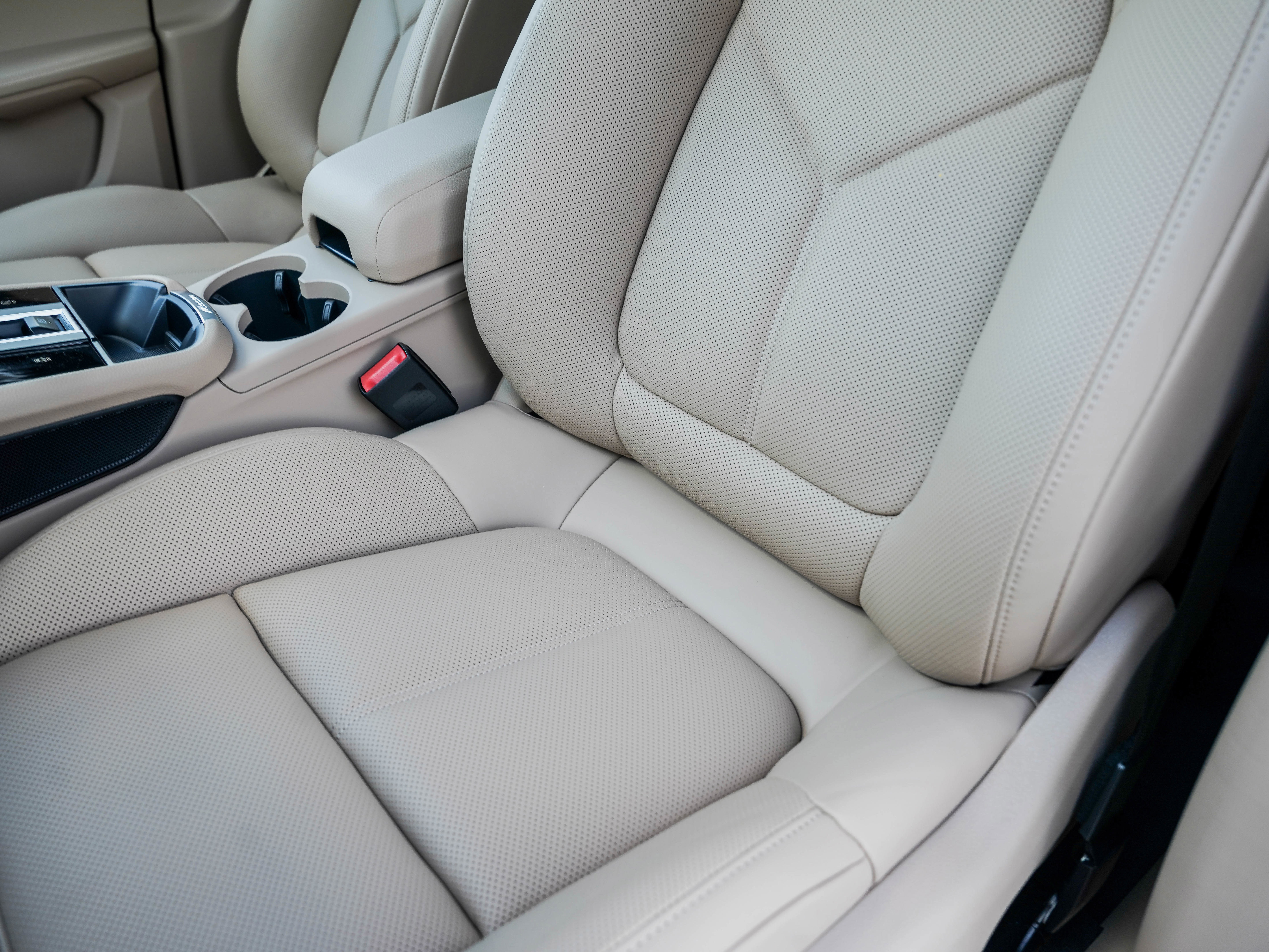 New 2026 Porsche Macan S image 23