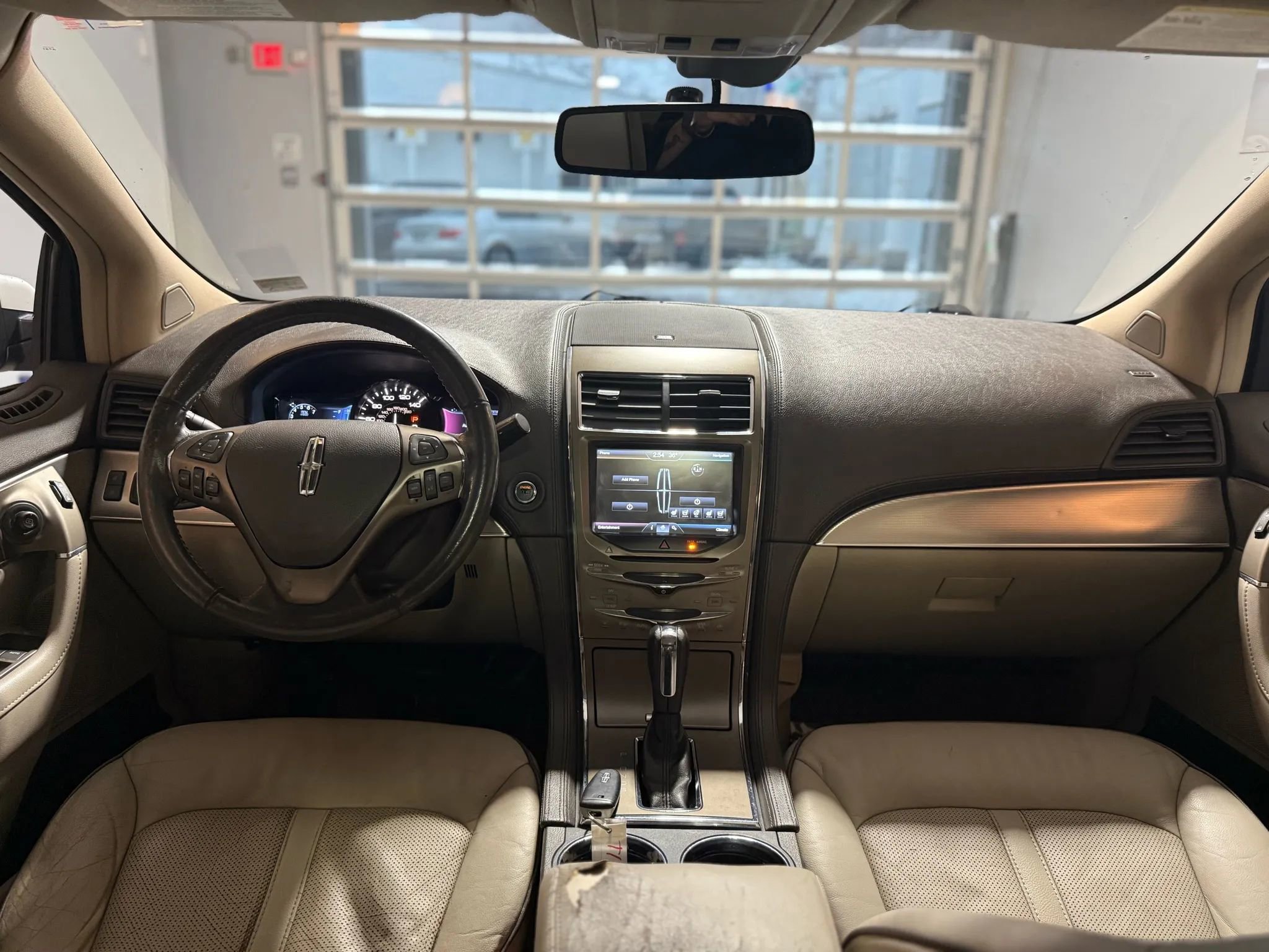 Used 2014 Lincoln MKX AWD w/ Equipment Group 102A image 31