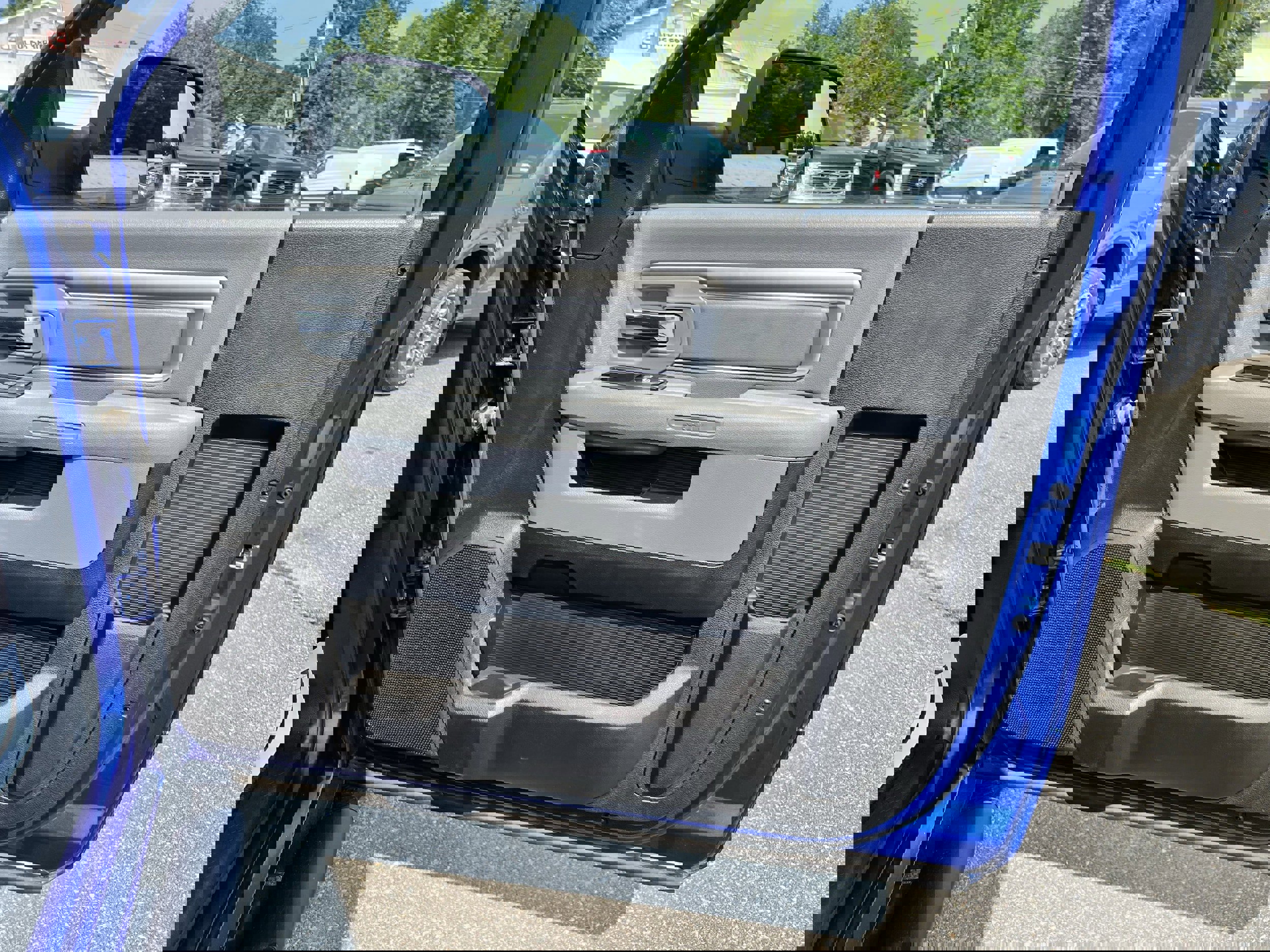 Used 2016 RAM 1500 Tradesman w/ Power & Remote Entry Group image 11