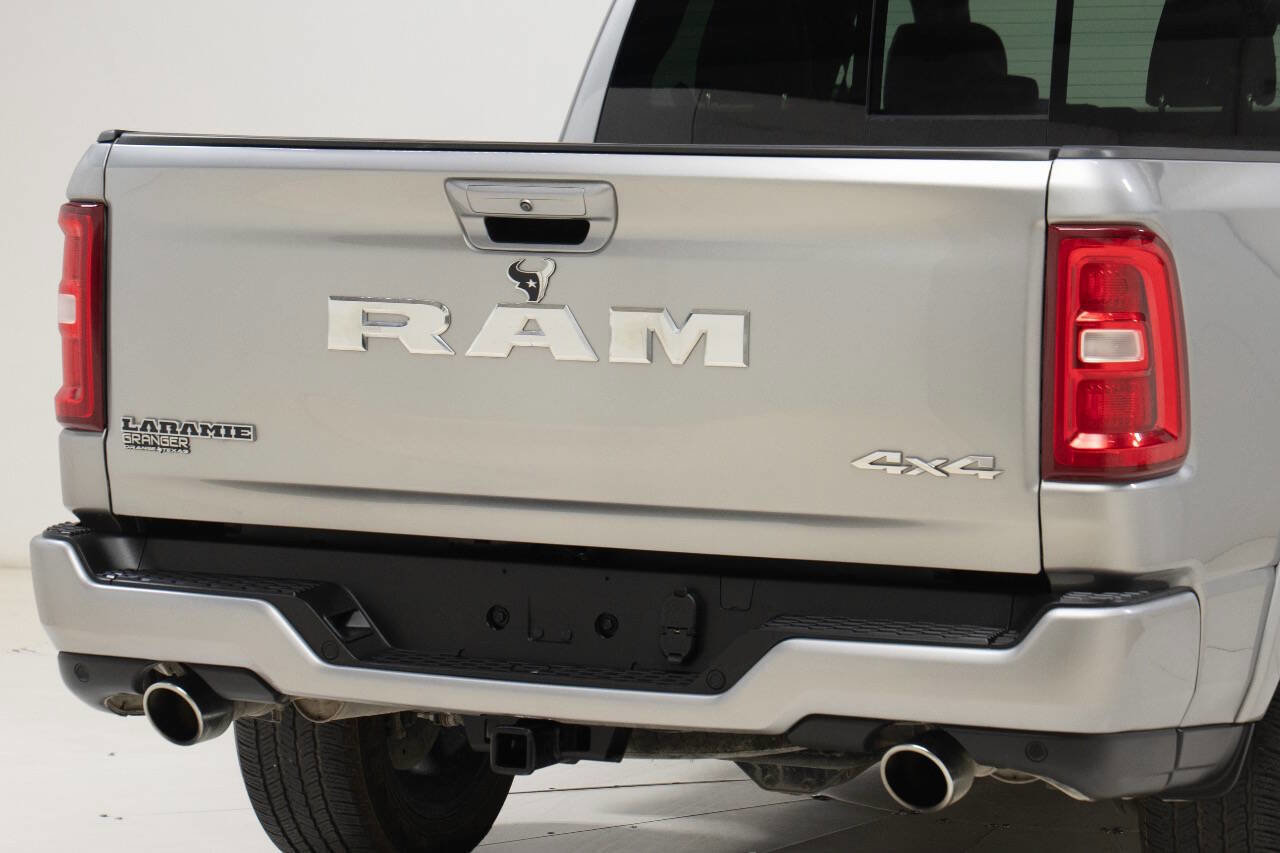 Used 2025 RAM 1500 Laramie w/ Laramie Southwest Edition image 11