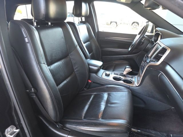 Used 2016 Jeep Grand Cherokee Limited AWD/4WD image 10