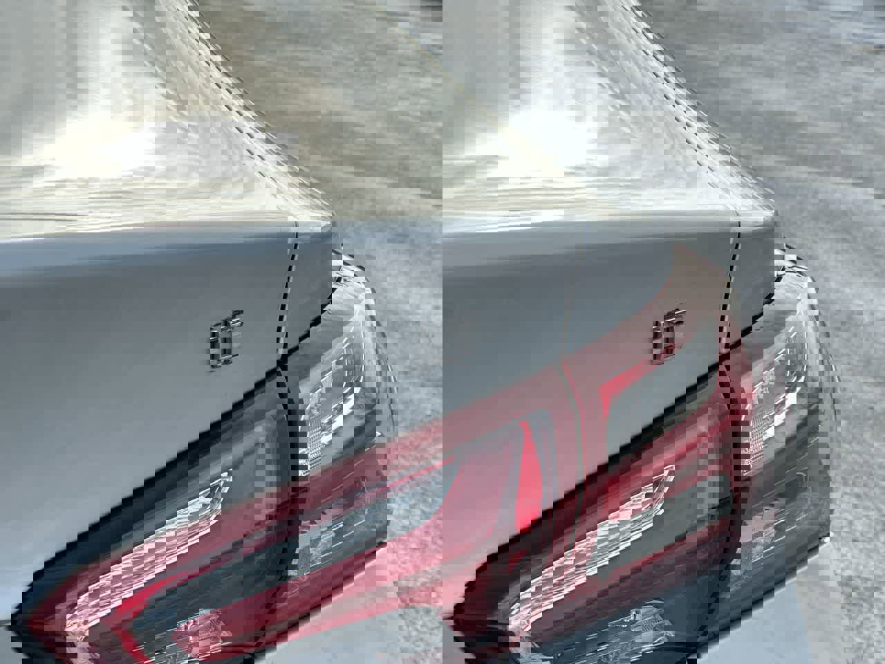 Used 2020 Chevrolet Malibu LT image 18