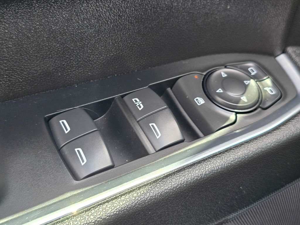 Used 2024 Chevrolet Silverado 1500 LT AWD/4WD image 19