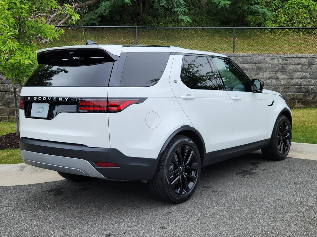 New 2026 Land Rover Discovery S AWD/4WD image 2