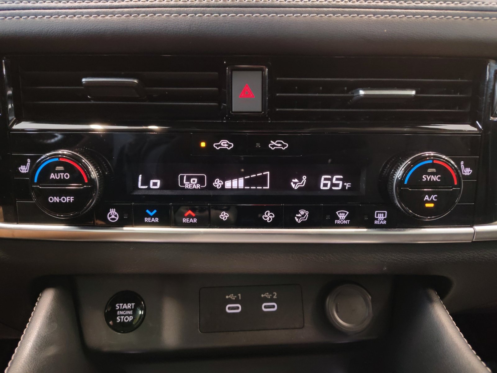 Certified 2024 Nissan Rogue Platinum w/ Platinum Premium Package FWD image 20
