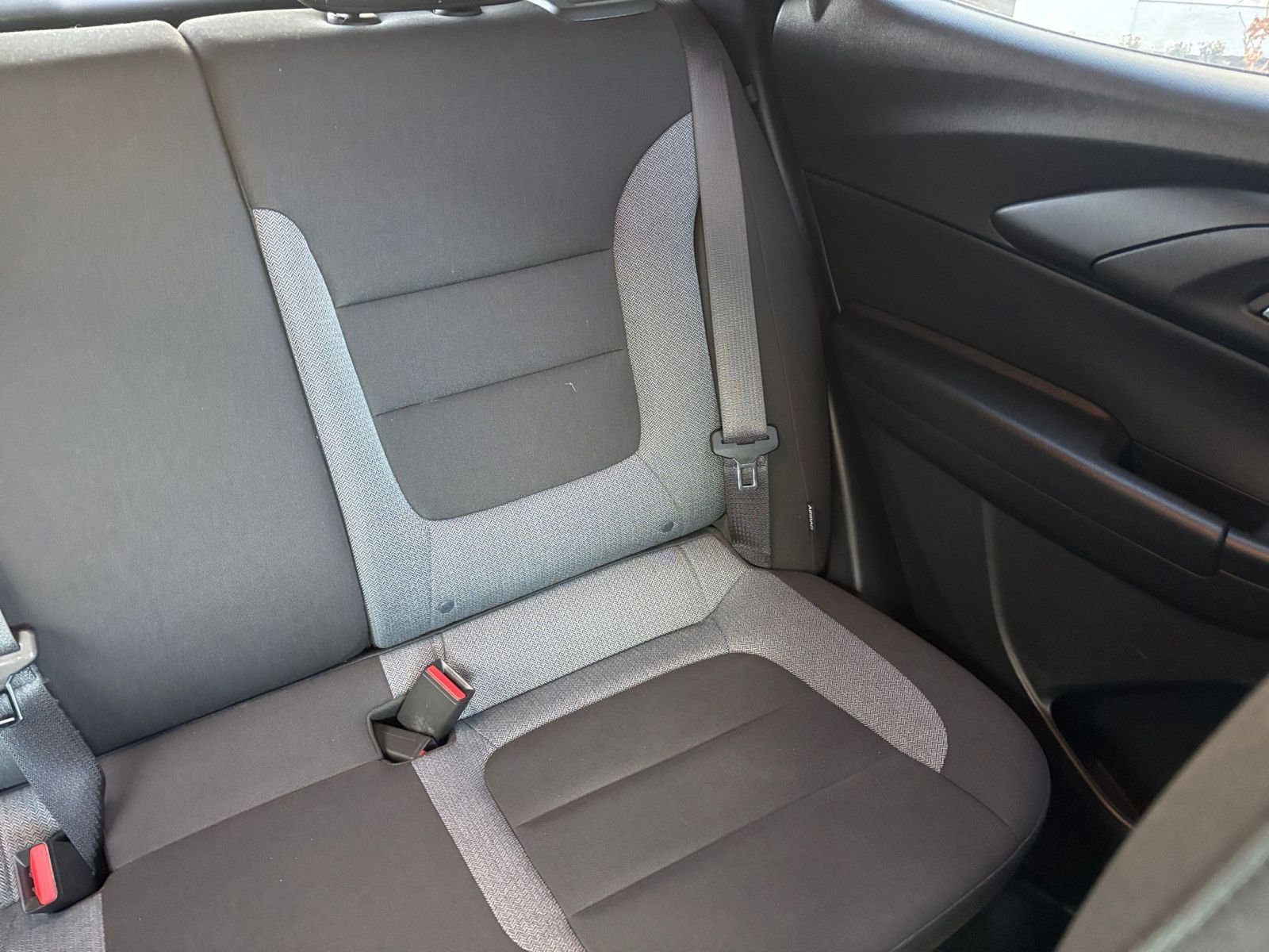 Used 2025 Chevrolet TrailBlazer LT image 33