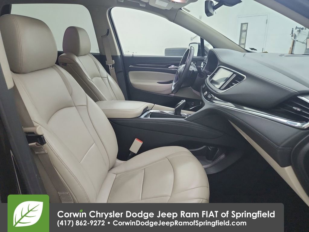 Used 2018 Buick Enclave Essence FWD image 31