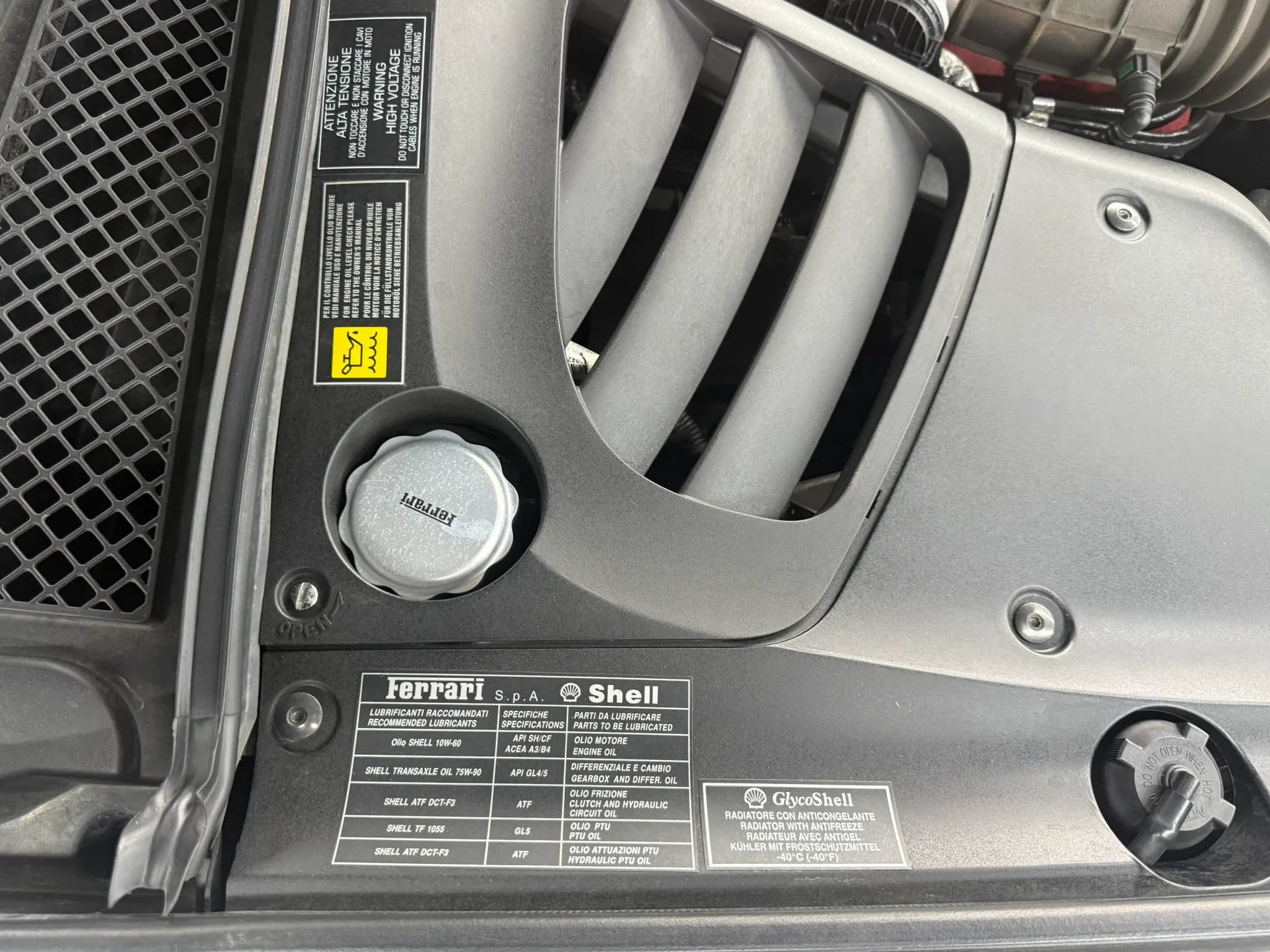 Used 2012 Ferrari FF AWD/4WD image 82