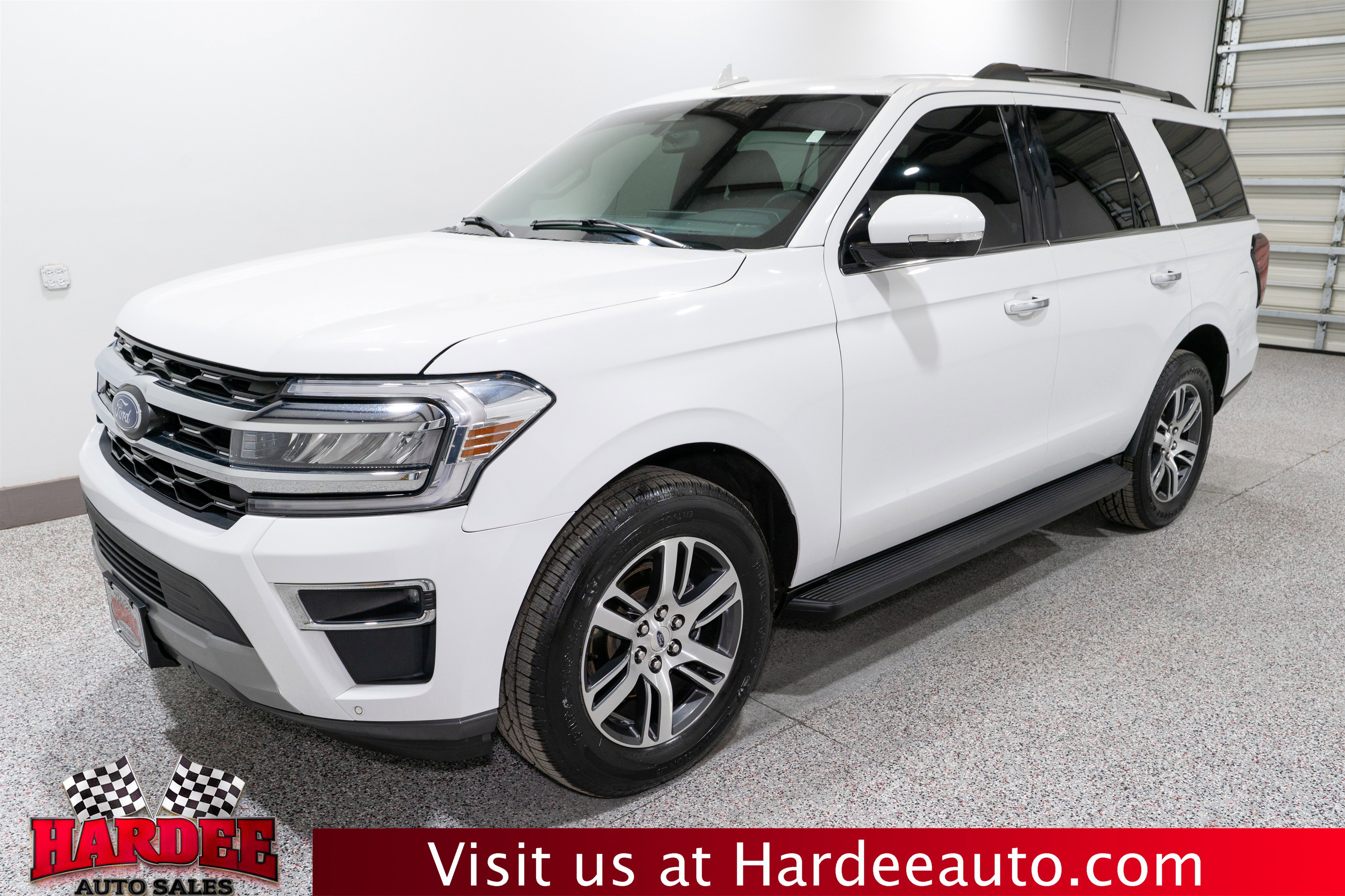 Used 2024 Ford Expedition Limited image 2