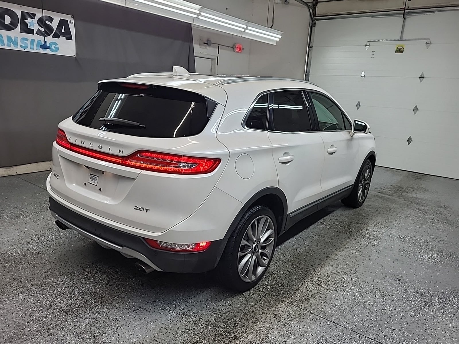 Used 2017 Lincoln MKC Reserve FWD image 5