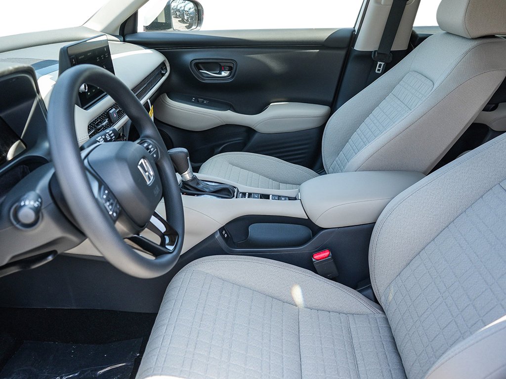 New 2027 Honda HR-V LX image 8