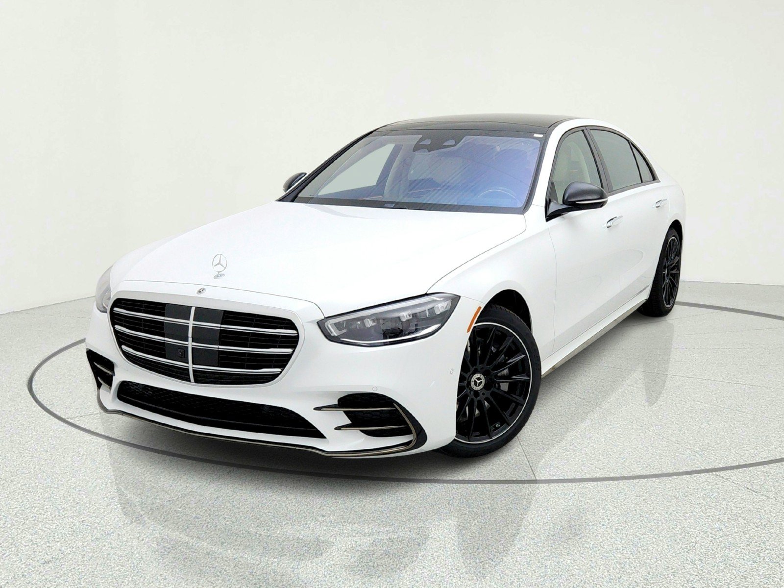 New 2026 Mercedes-Benz S 500 4MATIC image 2