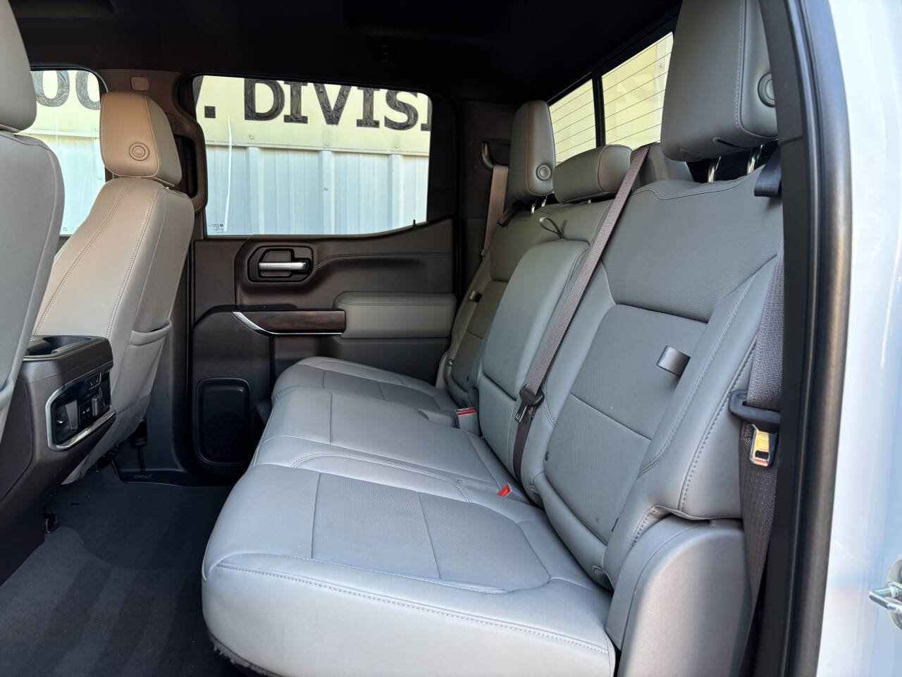 Used 2021 GMC Sierra 1500 SLT image 23