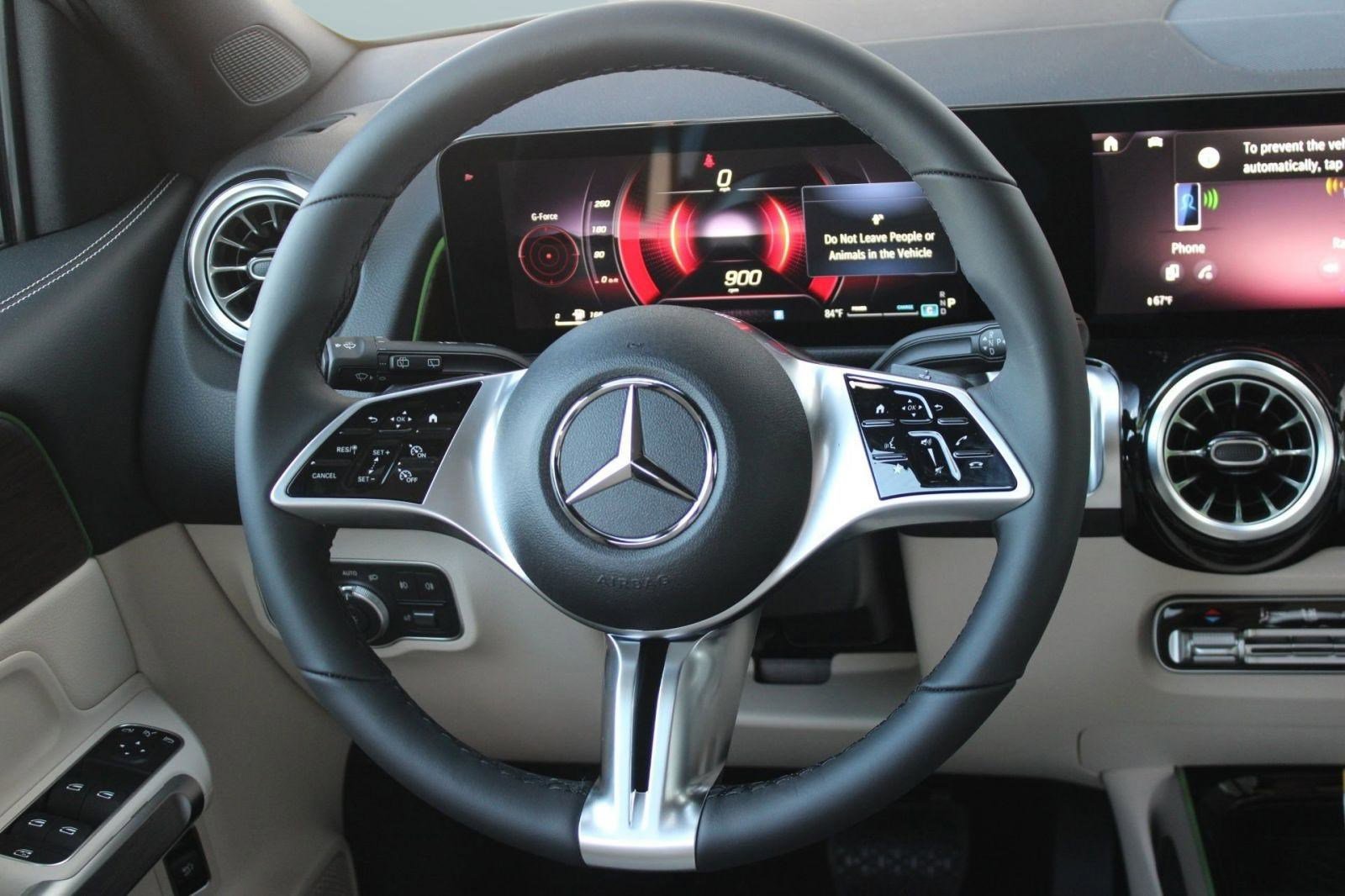 Used 2026 Mercedes-Benz GLB 250 image 17