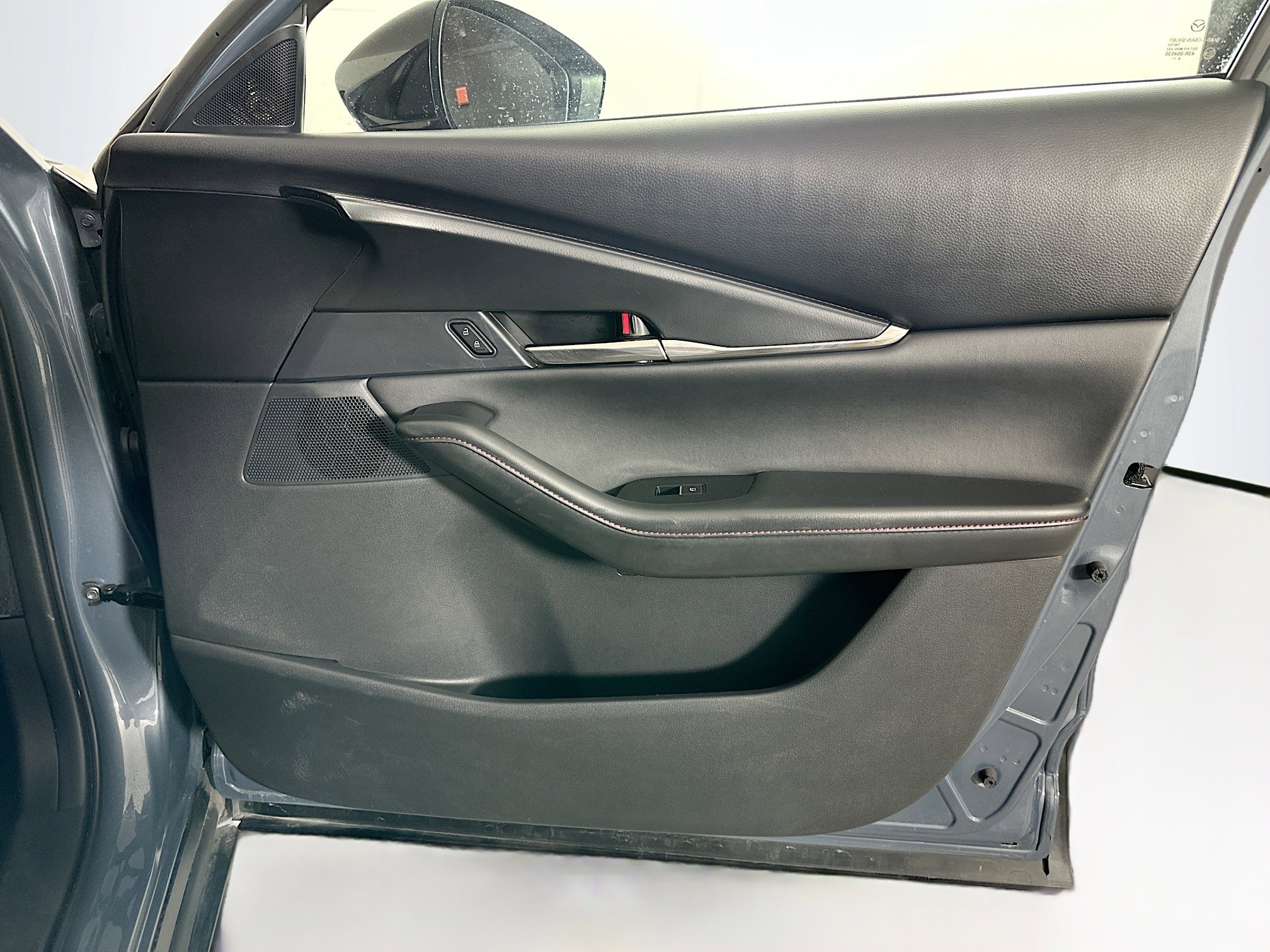 Used 2025 MAZDA CX-30 AWD 2.5 S w/ Preferred Package image 32