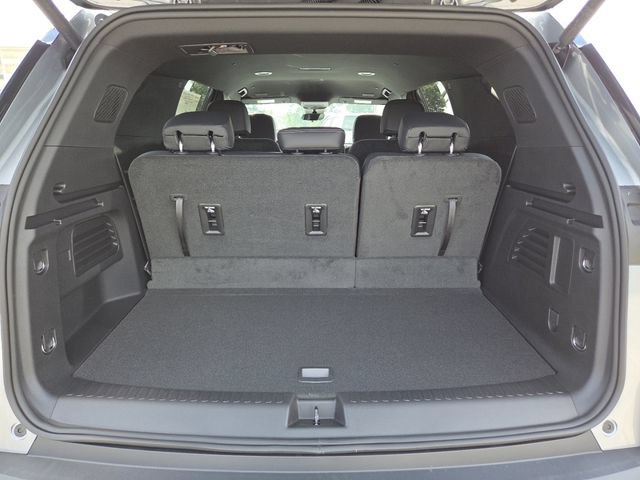 New 2027 Chevrolet Traverse LT w/ Driver Confidence Package AWD/4WD image 19