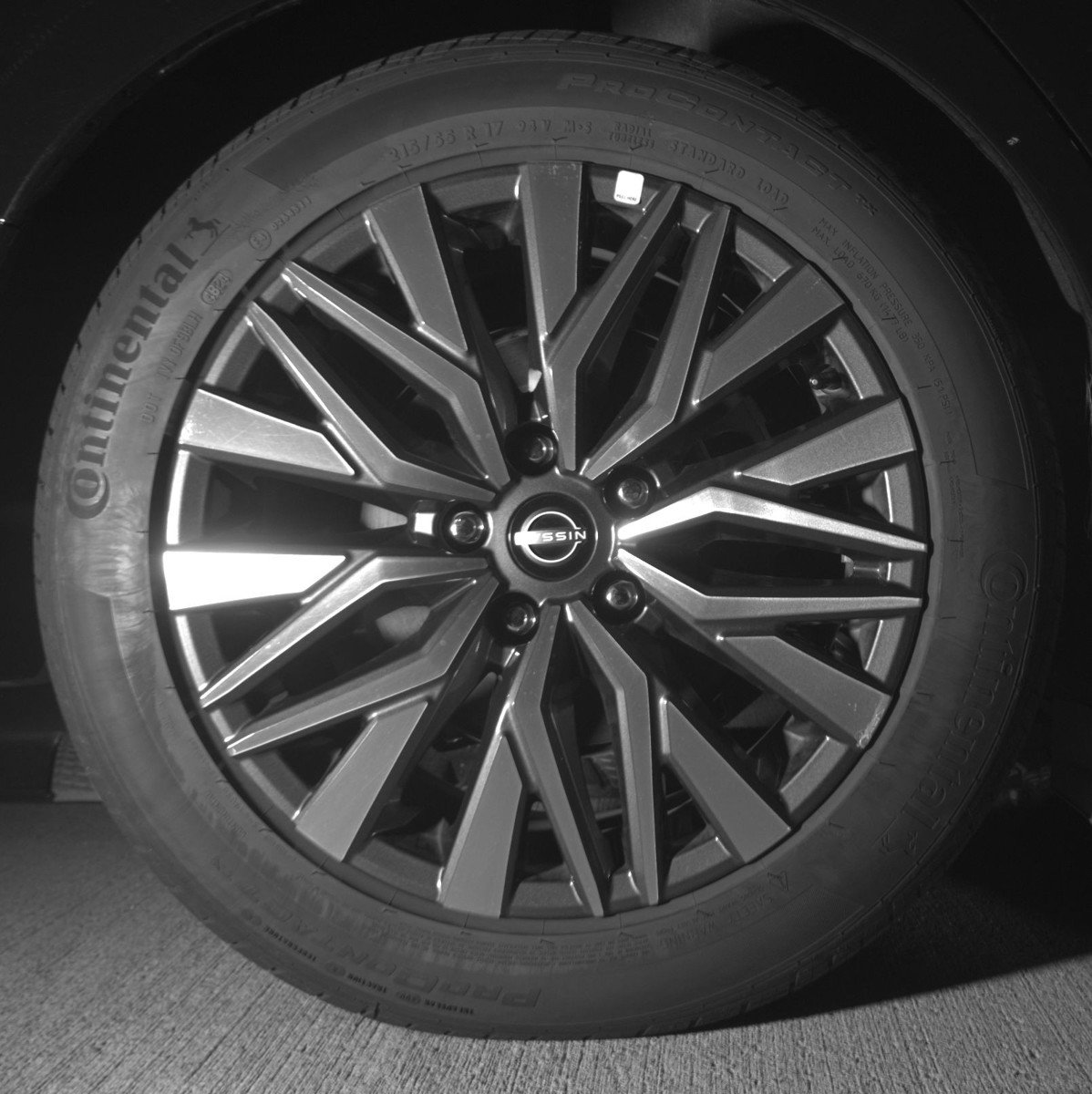 Used 2025 Nissan Altima 2.5 SV image 12