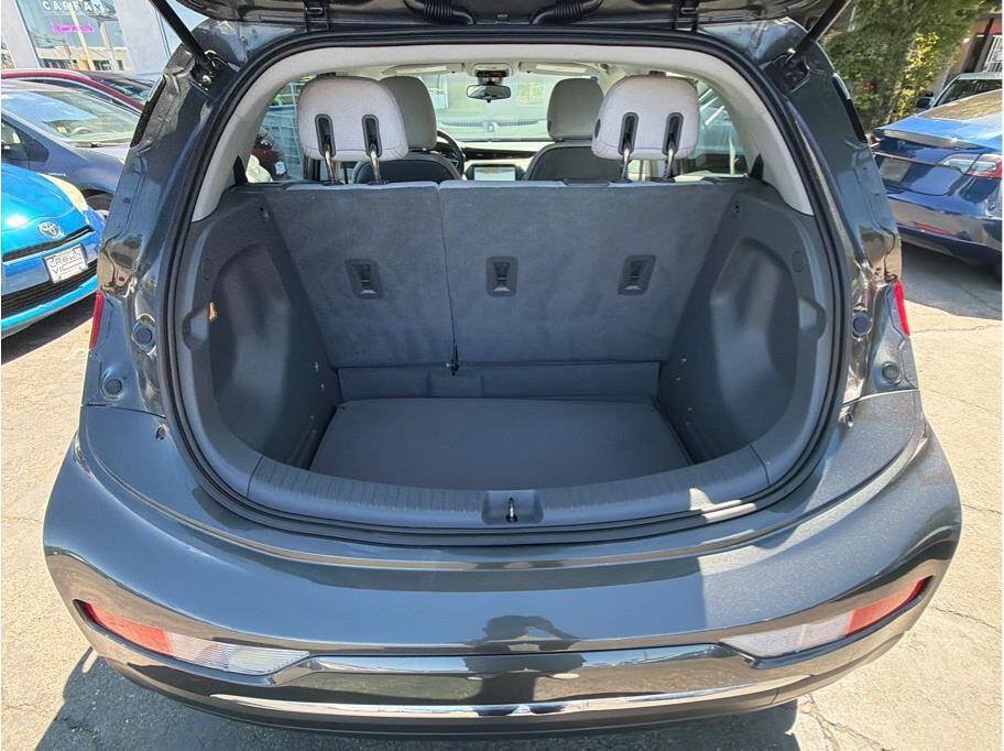 Used 2017 Chevrolet Bolt LT FWD image 15