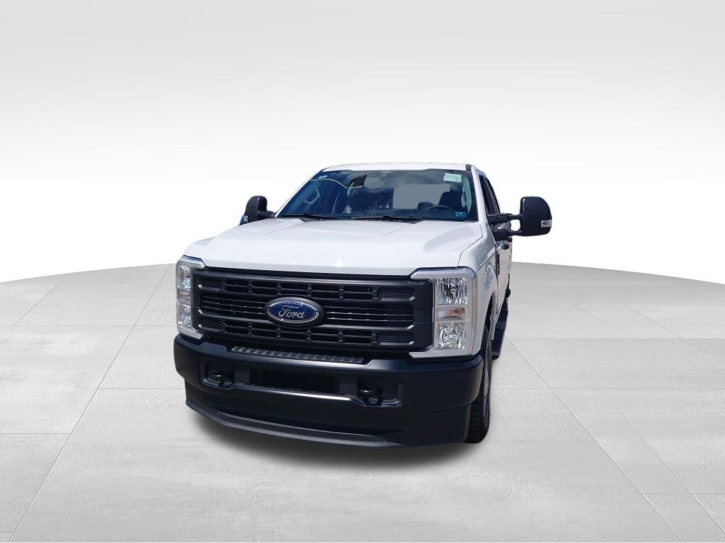 Used 2026 Ford F250 XL AWD/4WD image 2
