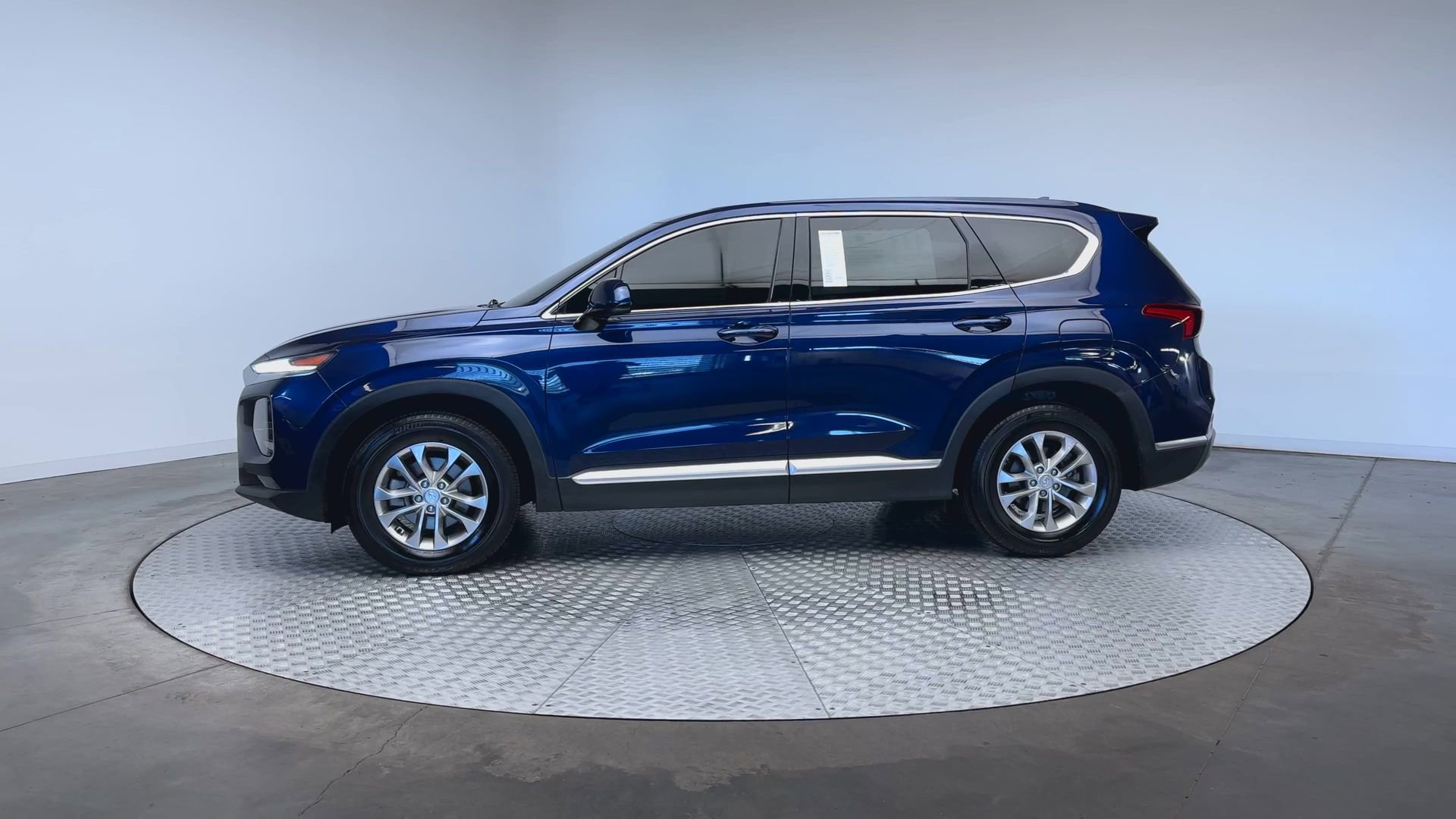 Used 2019 Hyundai Santa Fe SEL AWD/4WD image 5