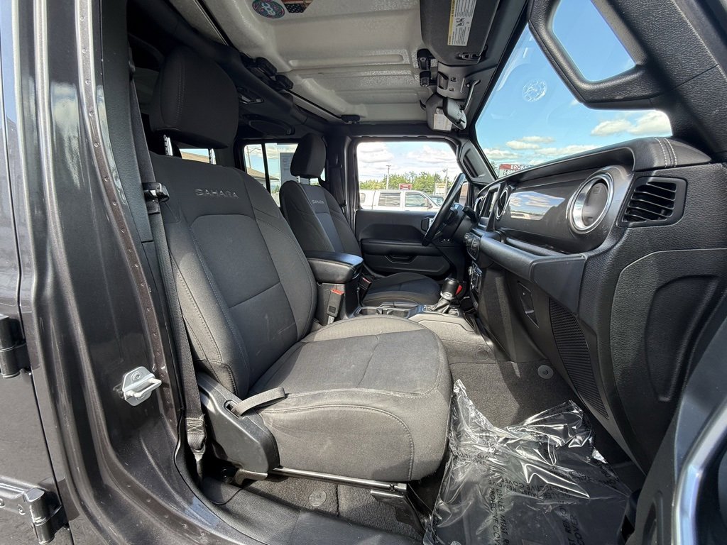 Used 2020 Jeep Wrangler Unlimited Sahara image 29