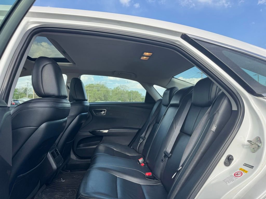 Used 2018 Toyota Avalon Touring w/ Carpet Mat Package FWD image 9