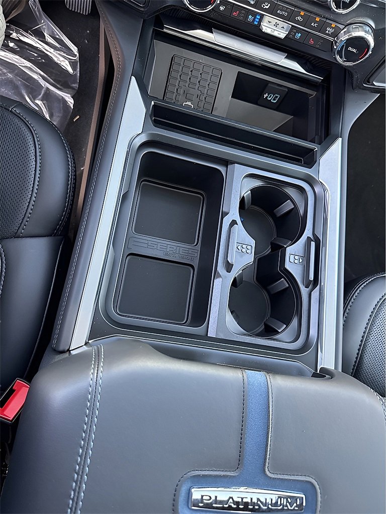 New 2025 Ford F350 Platinum w/ FX4 Off-Road Package image 32