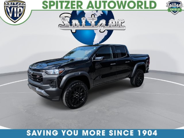 Used 2023 Chevrolet Colorado Trail Boss w/ Technology Package AWD/4WD image 8