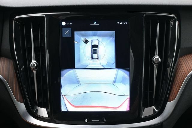 Used 2024 Volvo V60 B5 Cross Country Plus w/ Climate Package AWD/4WD image 21