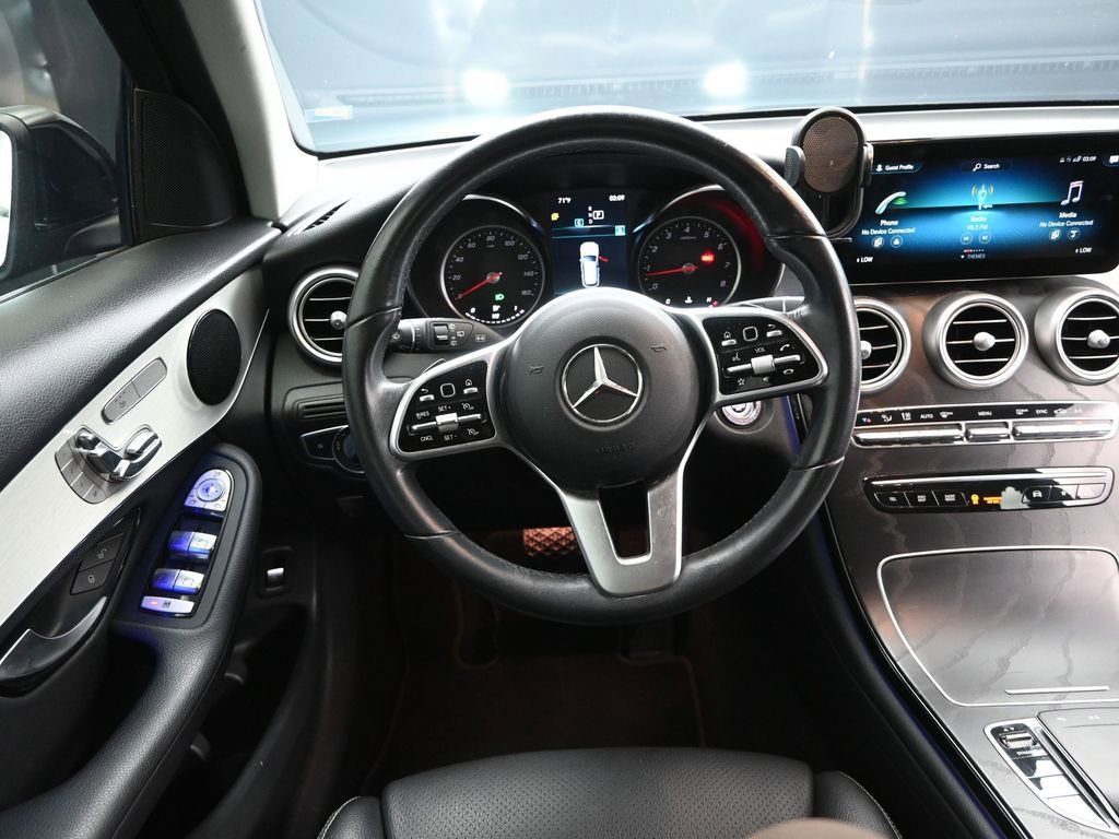 Used 2021 Mercedes-Benz GLC 300 image 29