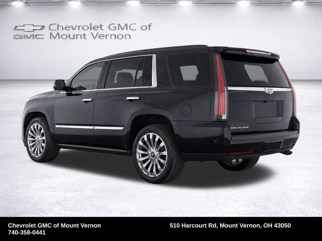Used 2018 Cadillac Escalade Platinum AWD/4WD image 3