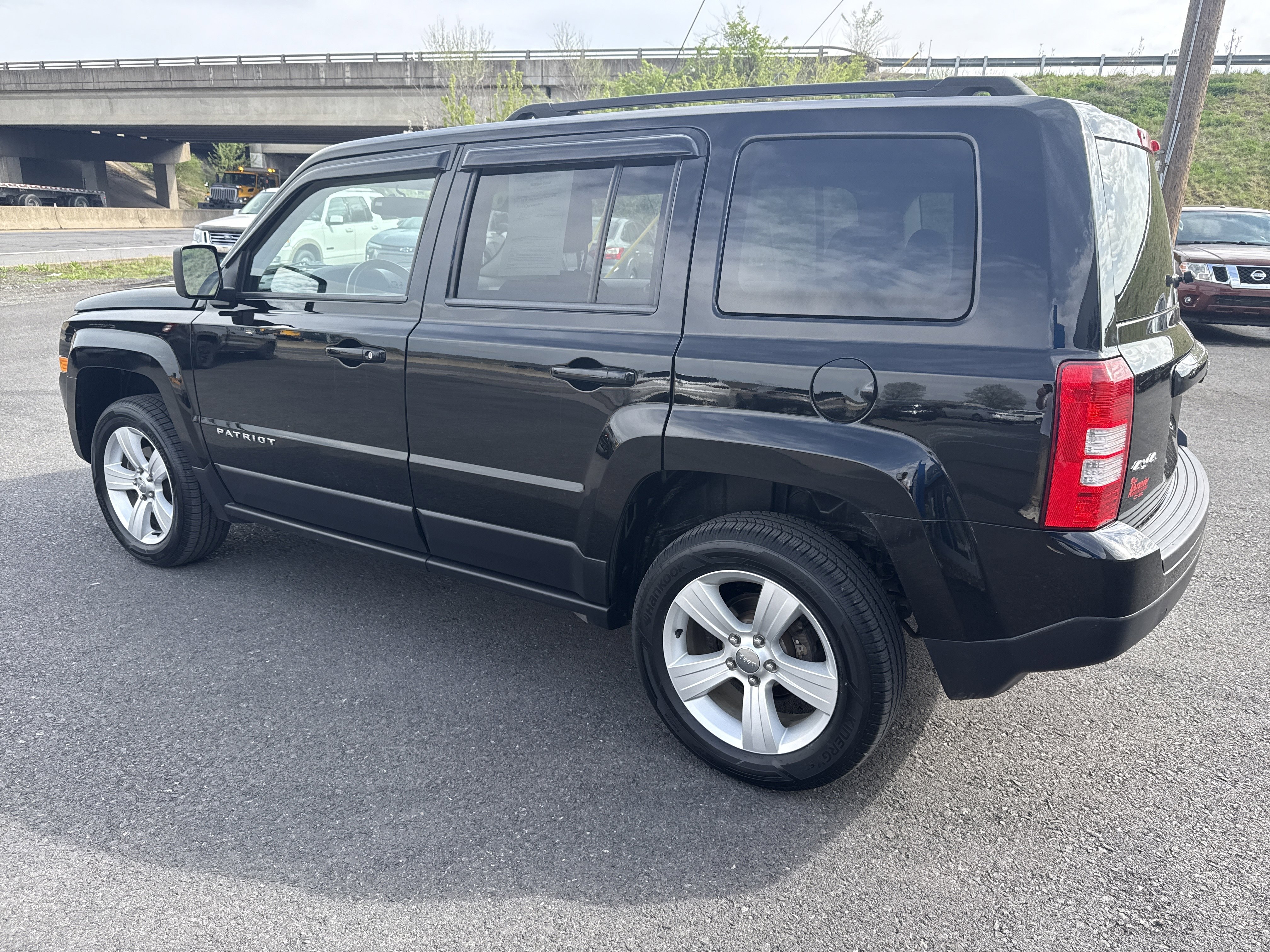 Used 2016 Jeep Patriot Latitude image 6