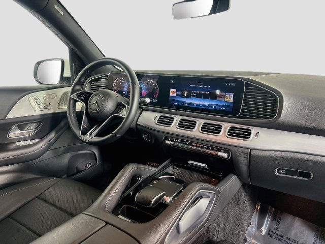 Used 2026 Mercedes-Benz GLE 350 4MATIC w/ Driver Assistance Package image 29