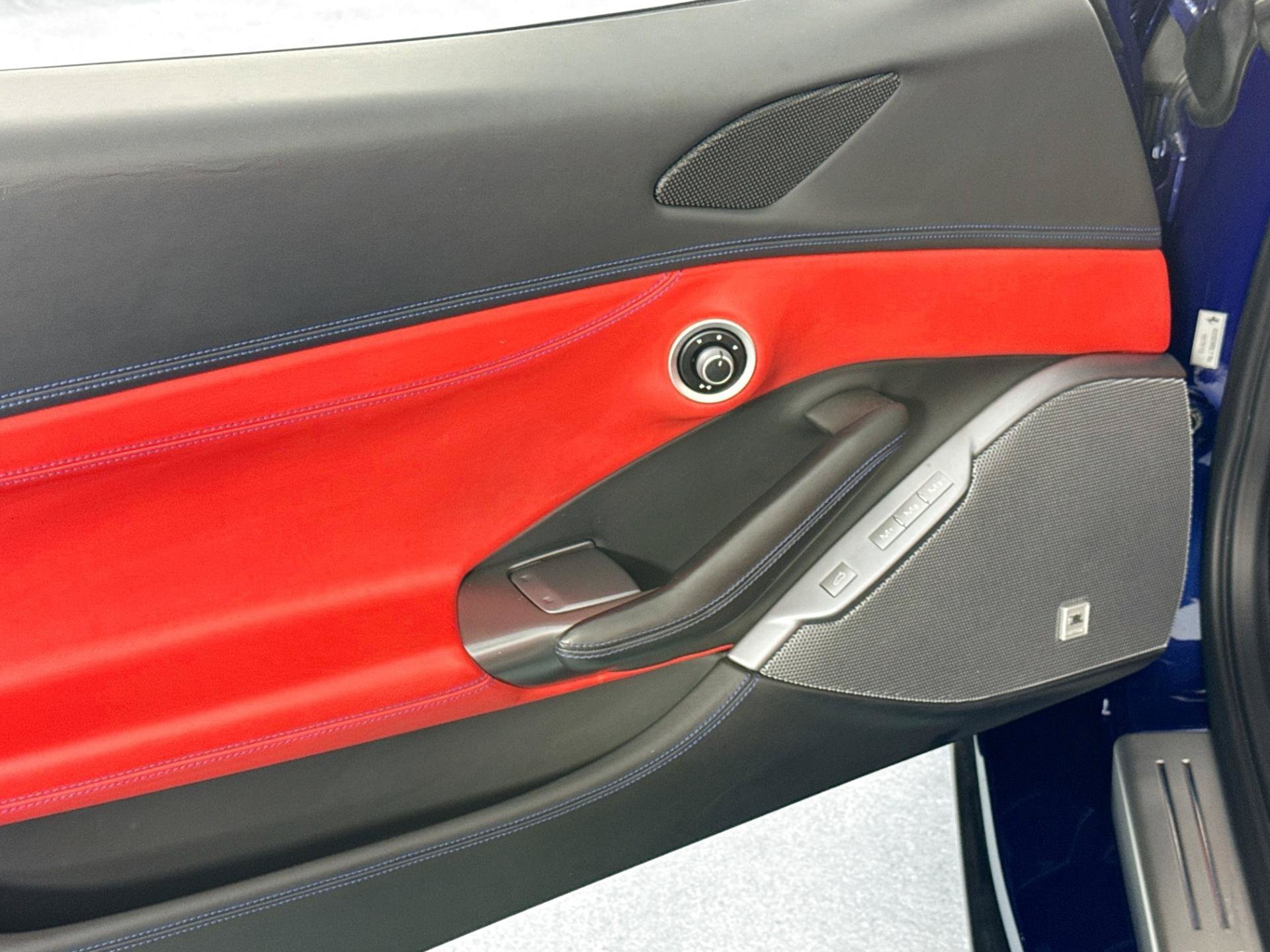 Used 2019 Ferrari Portofino RWD image 19