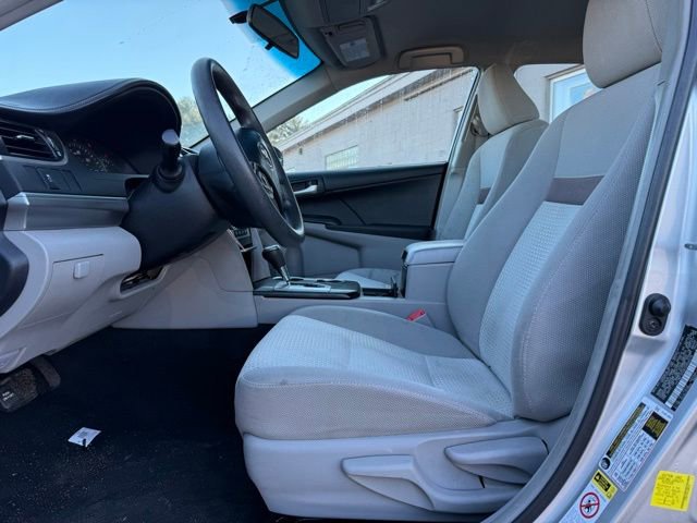 Used 2012 Toyota Camry LE FWD image 9