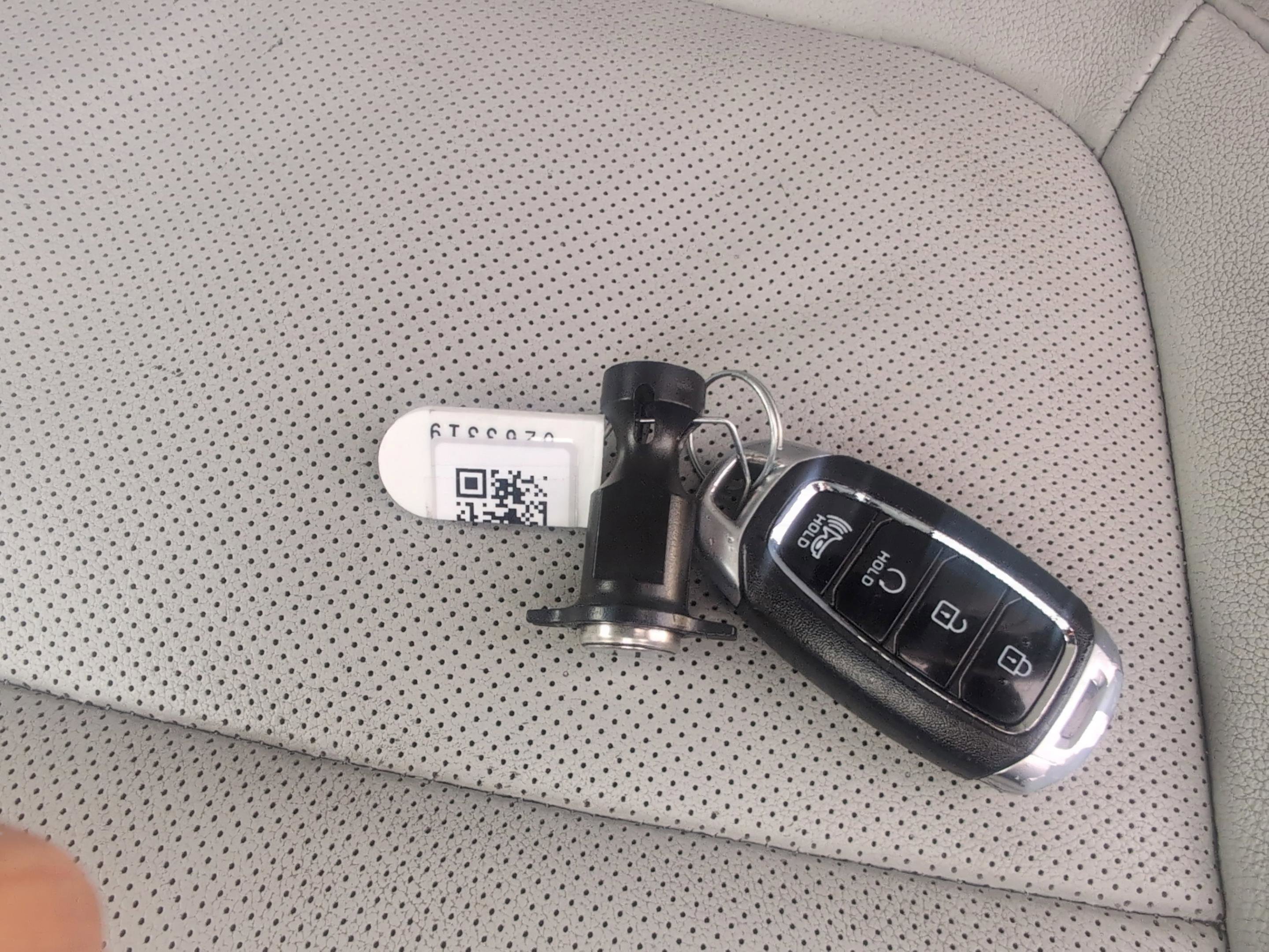 Used 2022 Hyundai Kona Limited image 26