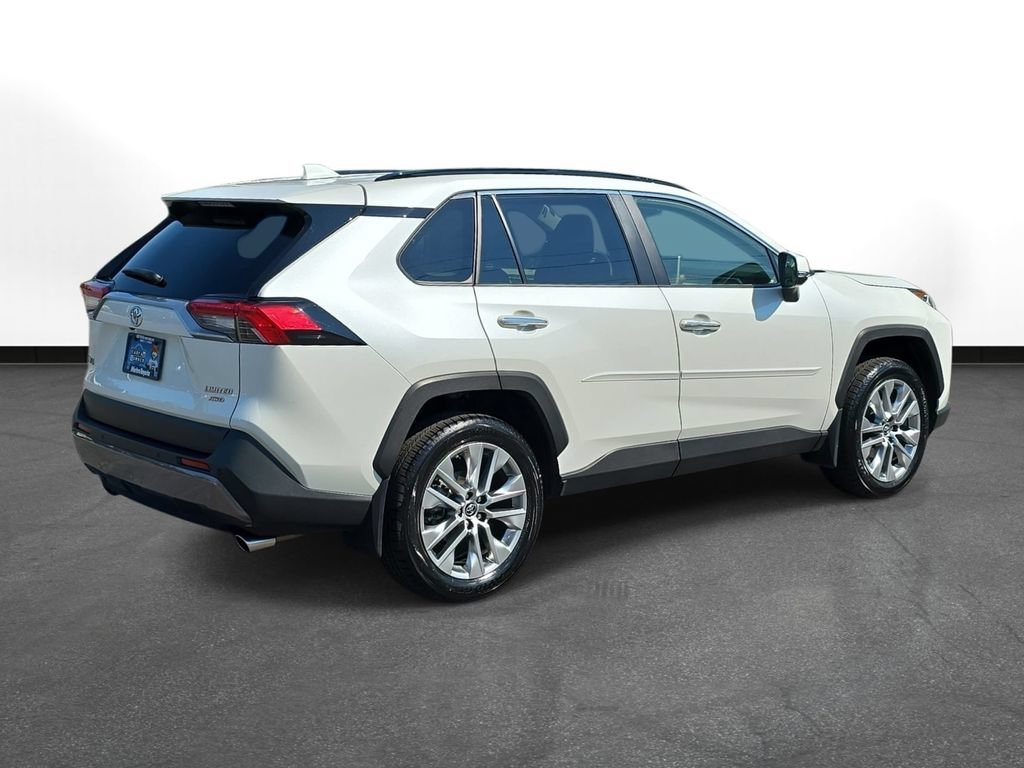 Used 2019 Toyota RAV4 Limited AWD/4WD image 5