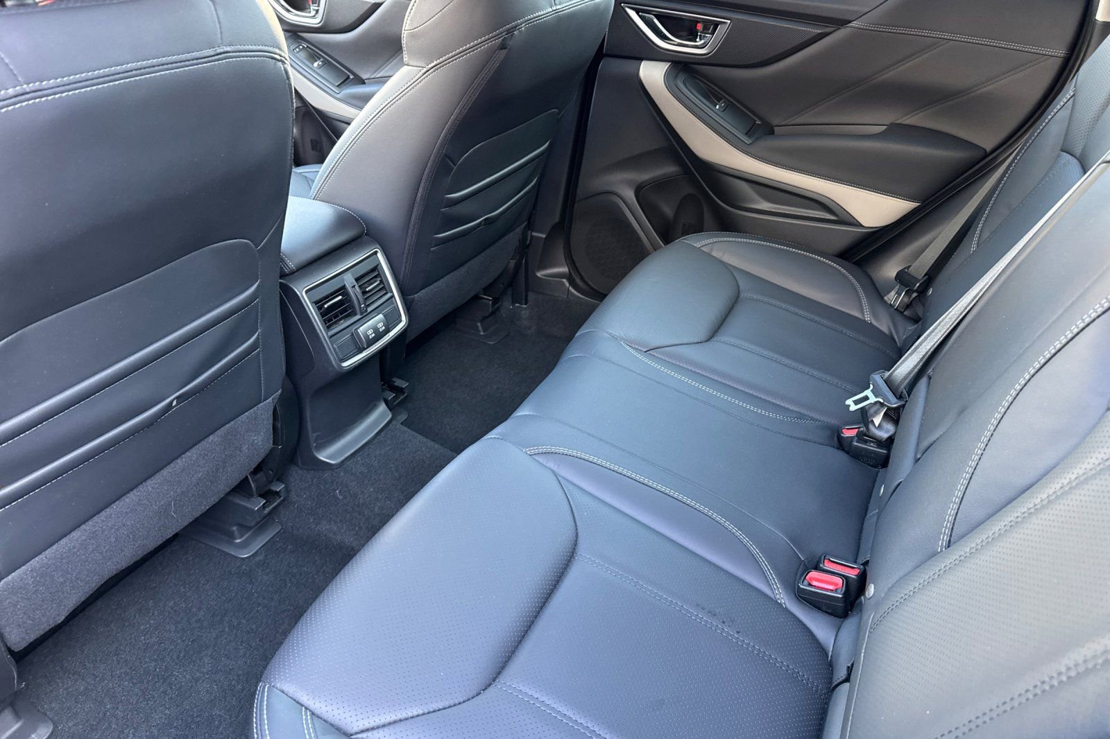 Used 2023 Subaru Forester Limited image 13