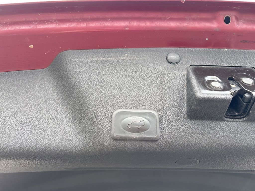 Used 2010 GMC Acadia SLE image 10