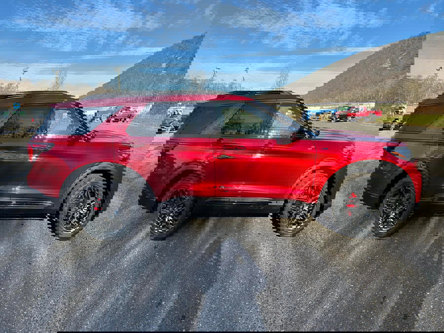 New 2026 Ford Explorer ST-Line w/ ST-Line Street Pack image 8