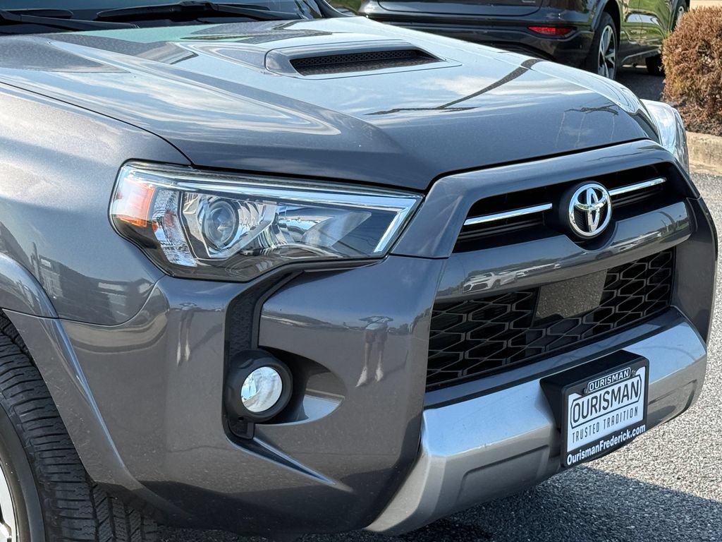 Used 2020 Toyota 4Runner TRD Off-Road Premium w/ Moonroof Package AWD/4WD image 15