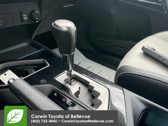 Used 2017 Toyota RAV4 Limited AWD/4WD image 23