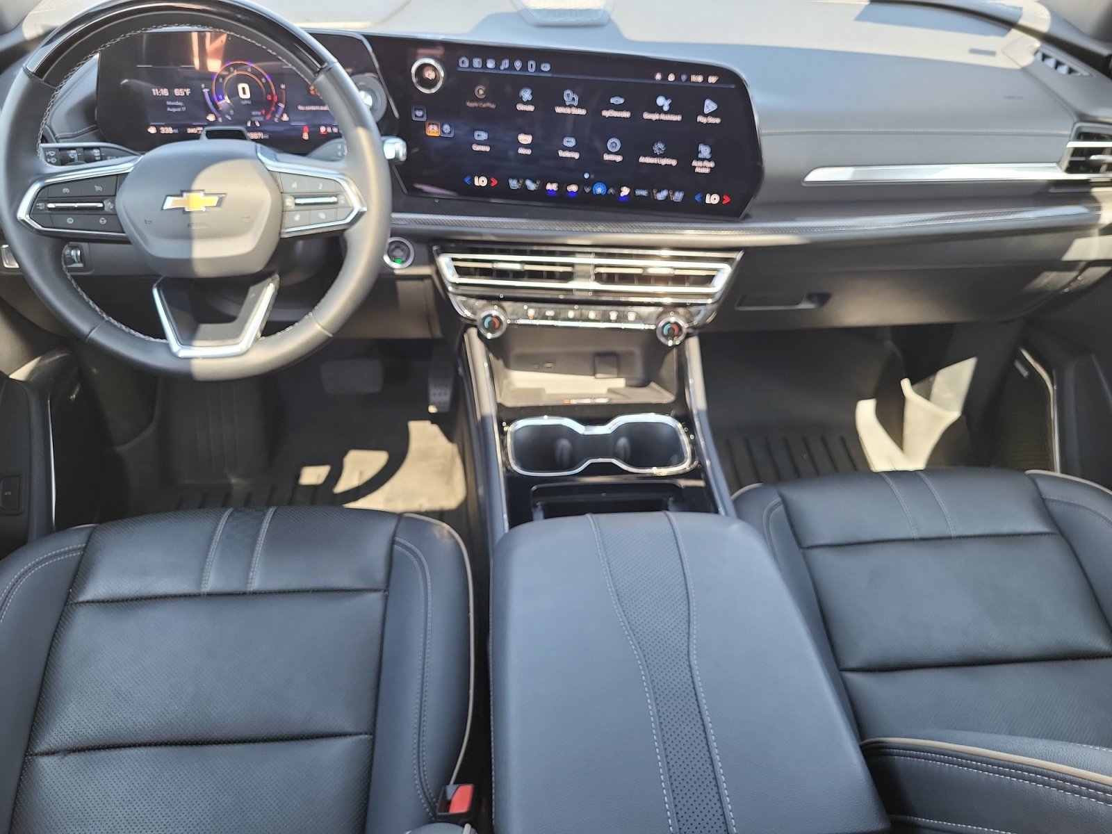 Used 2025 Chevrolet Traverse High Country AWD/4WD image 17