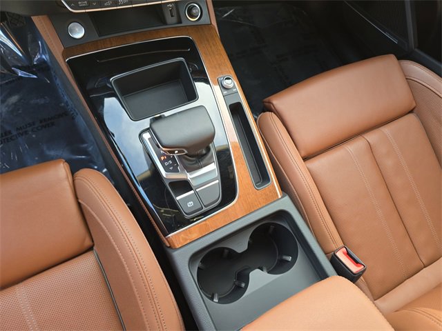 Used 2023 Audi Q5 e Premium Plus w/ Premium Plus Package image 28